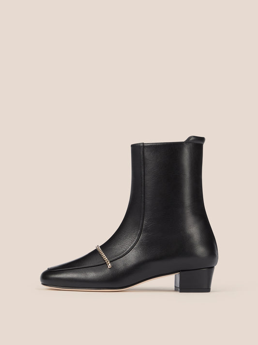 Russet Black